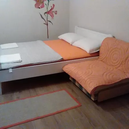 In With Wi-fi Apartment