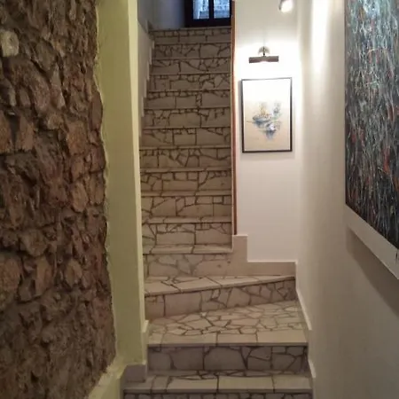 In With Wi-fi Apartment *