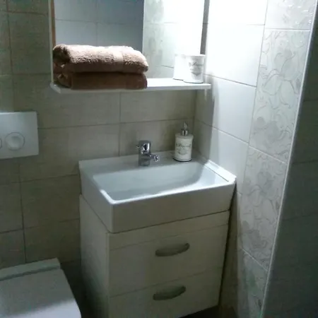 In With Wi-fi Apartment *